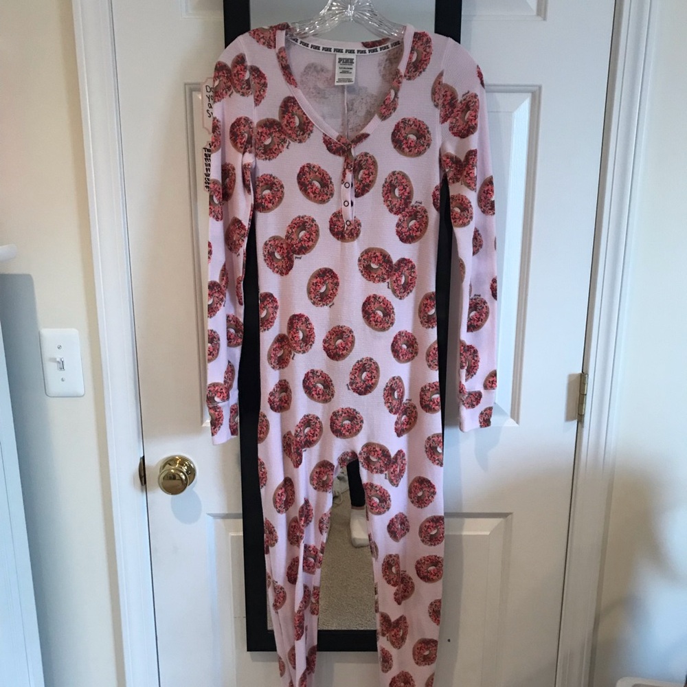 VICTORIA SECRET PINK ONSIE